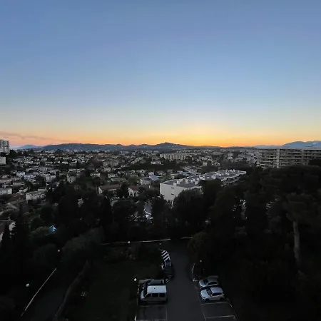 Cha10 - Dans Une Tres Belle Avec Piscine Olympique Apartment Antibes