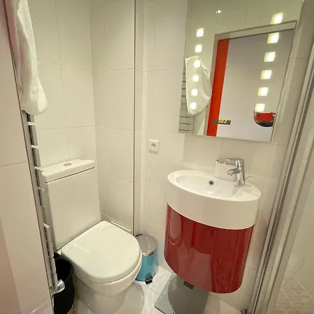 Cha10 - Dans Une Tres Belle Avec Piscine Olympique Apartman